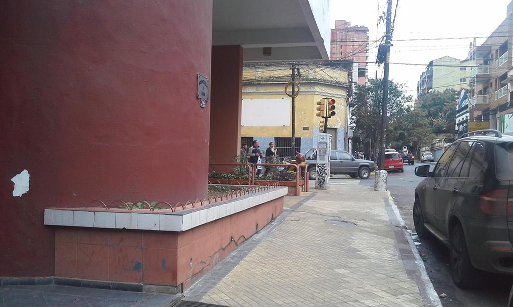 Estudio En El Centro De Asuncion Luaran gambar
